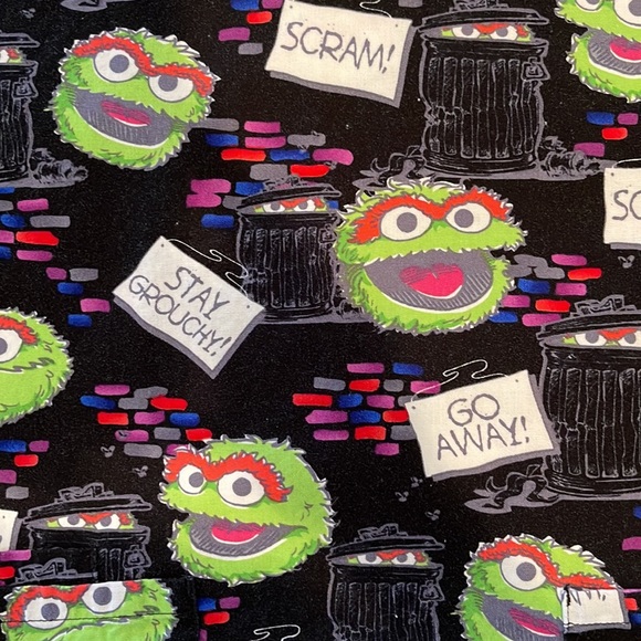 Scrub Top - Picture 2 of 3